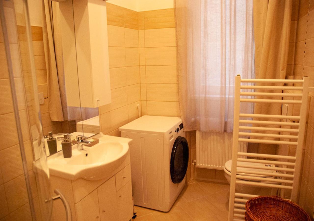 Western Apartman بودابست المظهر الخارجي الصورة